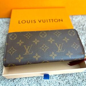 *Authentic* Louis Vuitton Clémence Wallet Fucshsia/Monogram